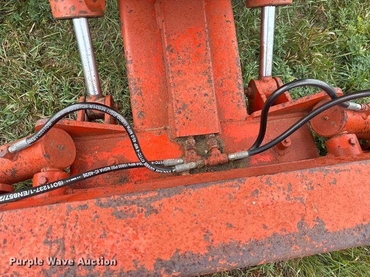 image for item ZA0748 Ditch Witch R100 trencher