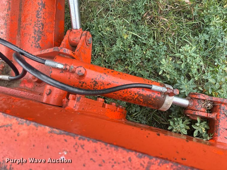 image for item ZA0748 Ditch Witch R100 trencher