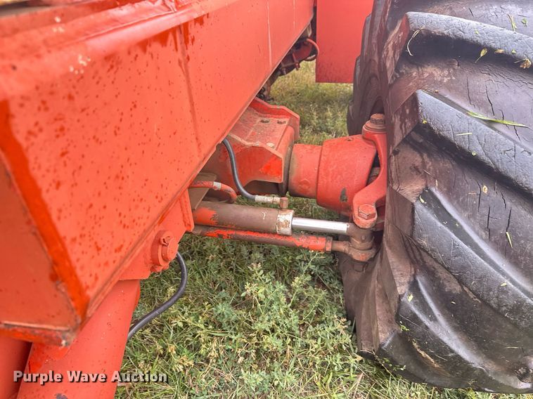 image for item ZA0748 Ditch Witch R100 trencher