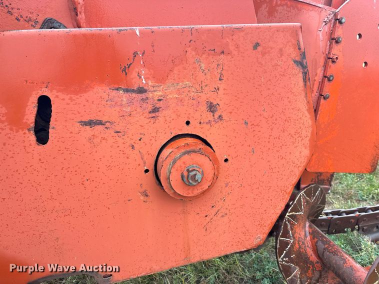 image for item ZA0748 Ditch Witch R100 trencher