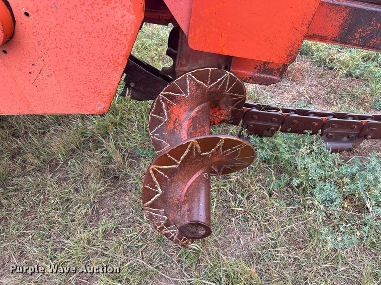 image for item ZA0748 Ditch Witch R100 trencher