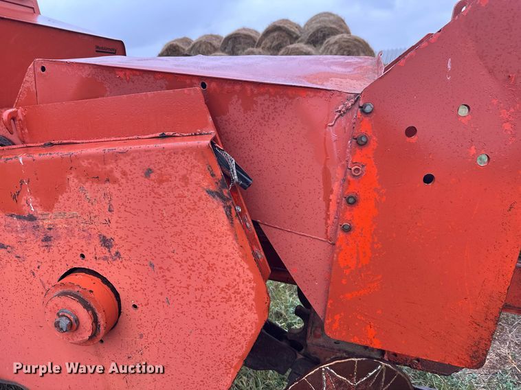 image for item ZA0748 Ditch Witch R100 trencher