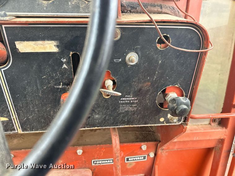 image for item ZA0748 Ditch Witch R100 trencher