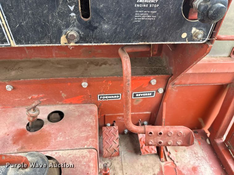 image for item ZA0748 Ditch Witch R100 trencher