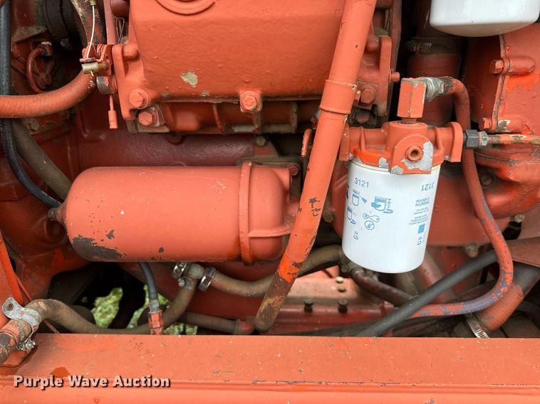 image for item ZA0748 Ditch Witch R100 trencher