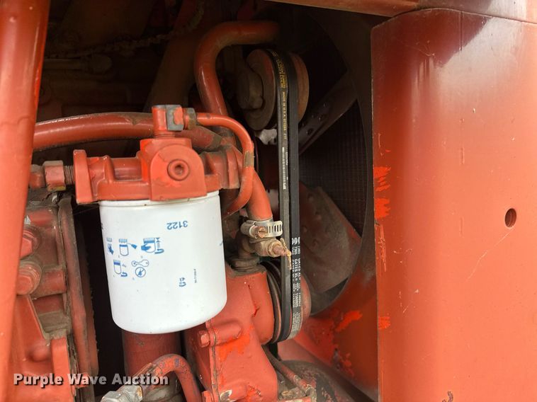 image for item ZA0748 Ditch Witch R100 trencher