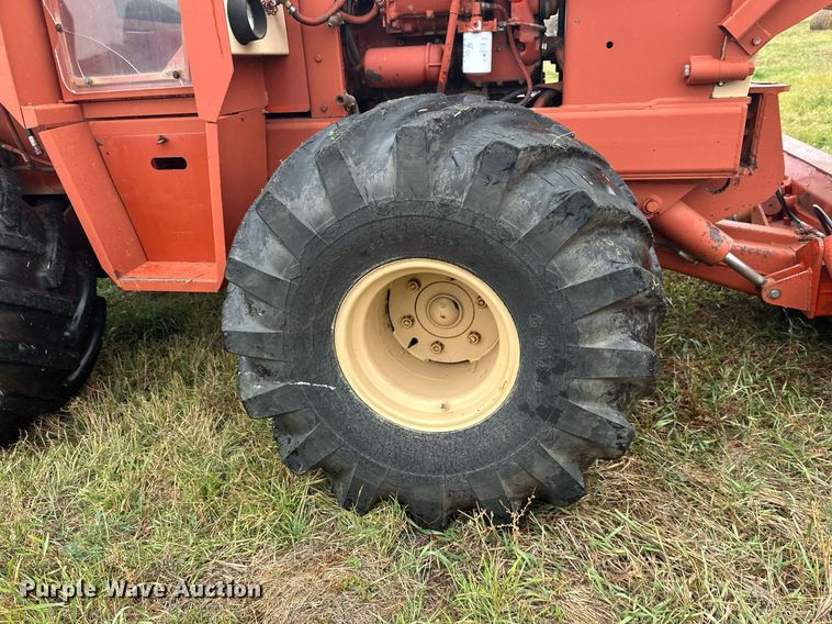 image for item ZA0748 Ditch Witch R100 trencher