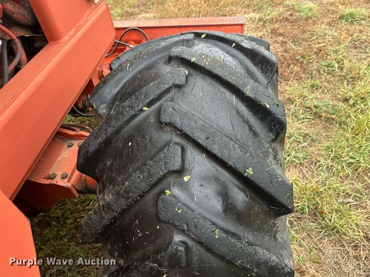 image for item ZA0748 Ditch Witch R100 trencher