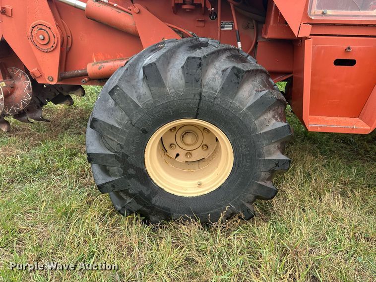 image for item ZA0748 Ditch Witch R100 trencher