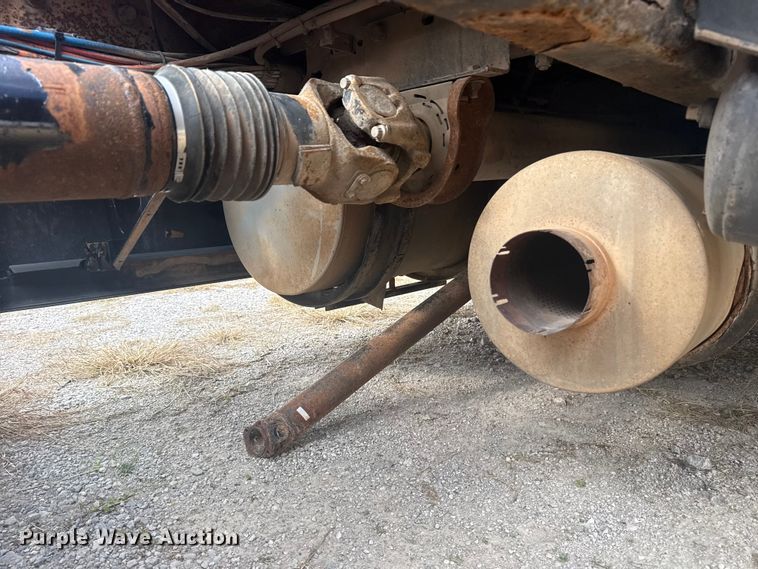 image for item DJ7879 2007 Kenworth T600 semi truck