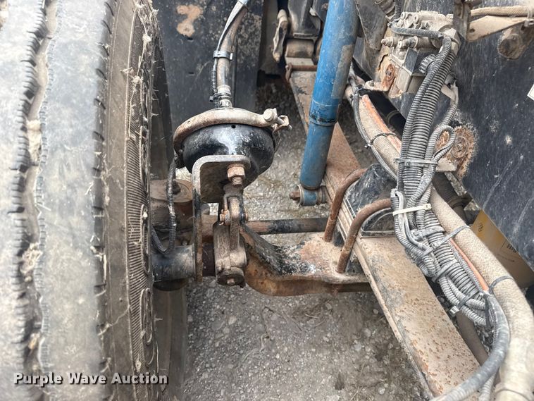 image for item DJ7879 2007 Kenworth T600 semi truck