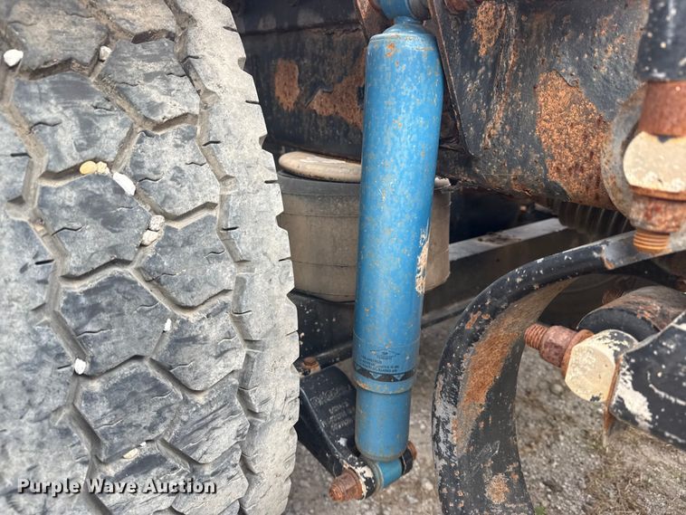 image for item DJ7879 2007 Kenworth T600 semi truck