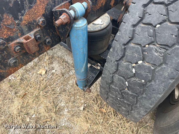 image for item DJ7879 2007 Kenworth T600 semi truck