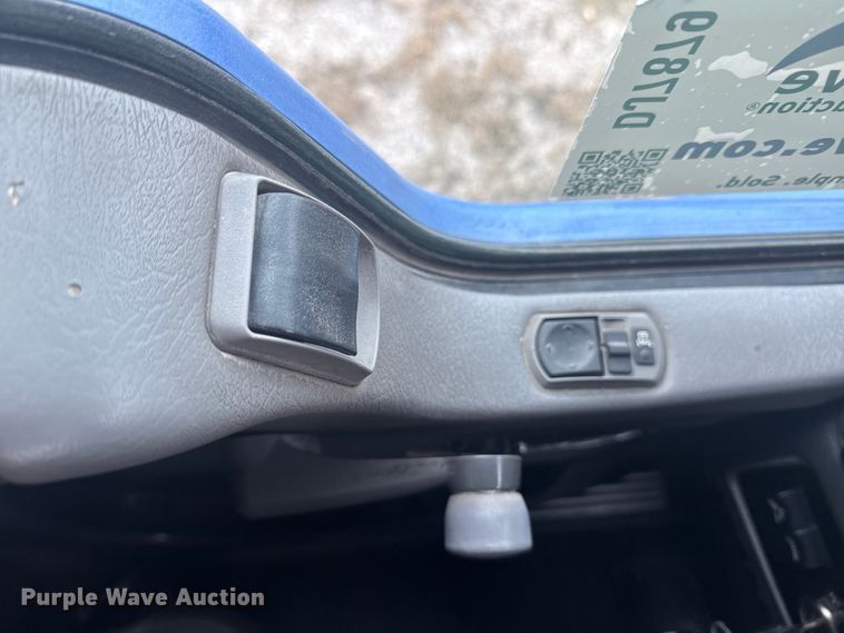 image for item DJ7879 2007 Kenworth T600 semi truck