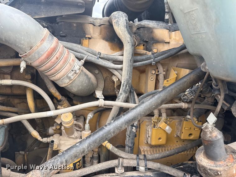 image for item DJ7879 2007 Kenworth T600 semi truck