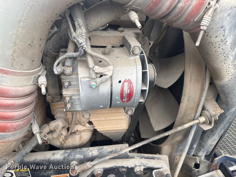 image for item DJ7879 2007 Kenworth T600 semi truck