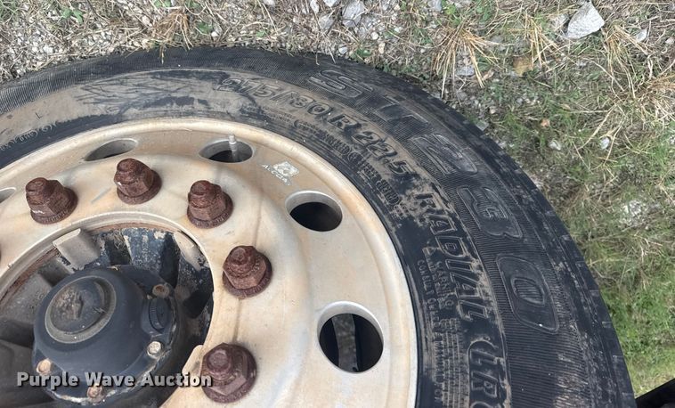 image for item DJ7879 2007 Kenworth T600 semi truck