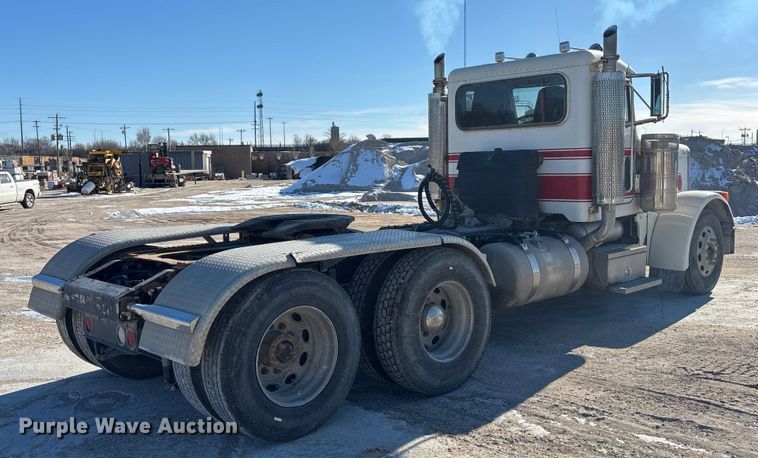 image for item DK0176 2003 Peterbilt 379 semi truck