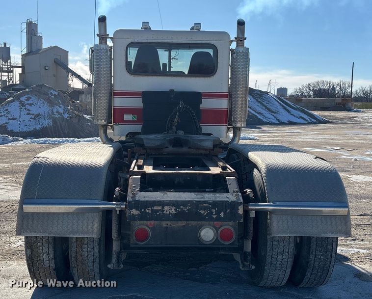 image for item DK0176 2003 Peterbilt 379 semi truck