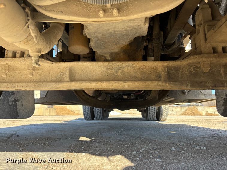 image for item DK0176 2003 Peterbilt 379 semi truck