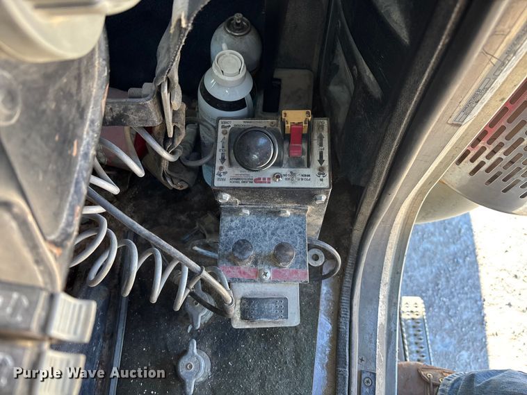 image for item DK0176 2003 Peterbilt 379 semi truck