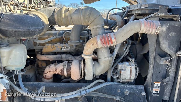 image for item DK0176 2003 Peterbilt 379 semi truck