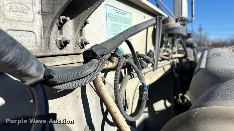 image for item DK0176 2003 Peterbilt 379 semi truck