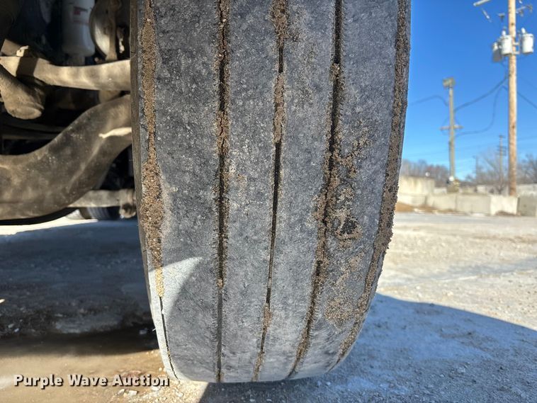 image for item DK0176 2003 Peterbilt 379 semi truck