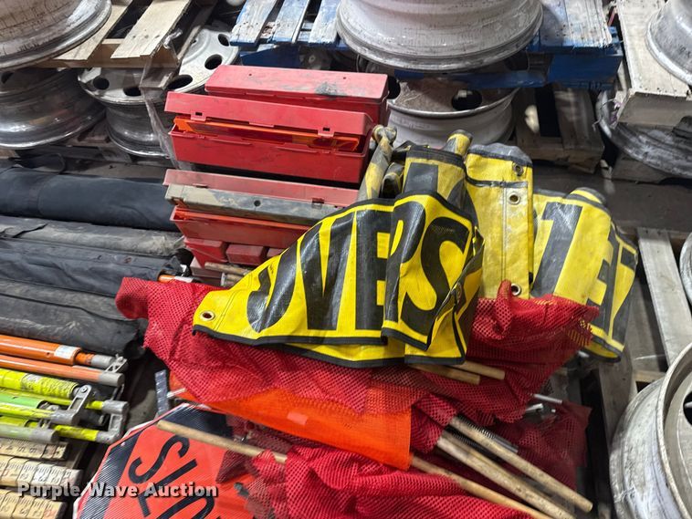 image for item DQ4140 Truck equipment