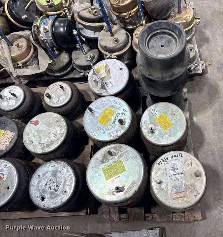 image for item DQ4141 Truck parts