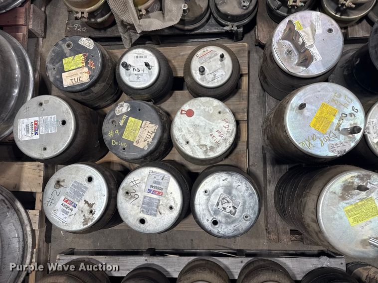 image for item DQ4141 Truck parts