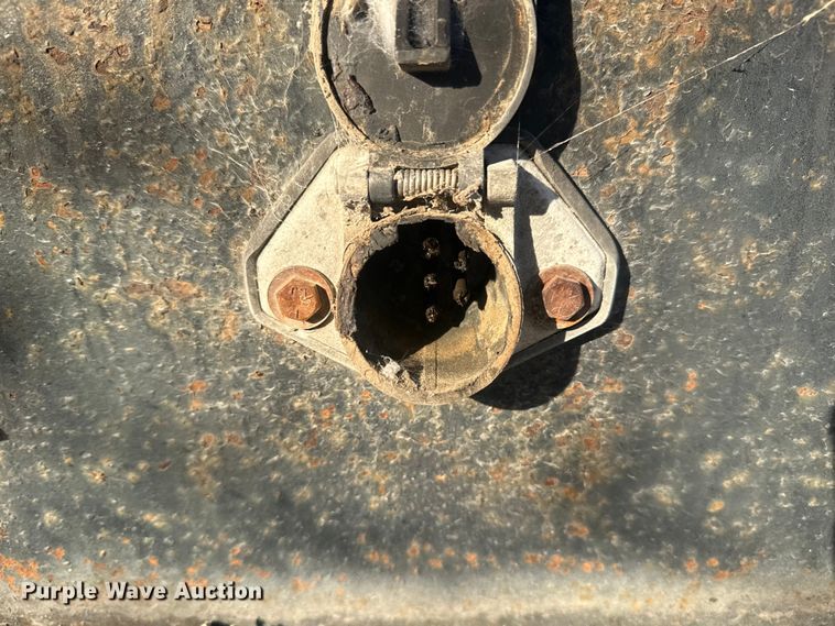 image for item DQ4178 2004 Witzco Challenger RG-35 drop deck equipment trailer