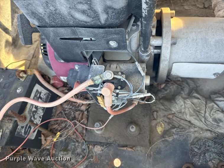 image for item DQ4178 2004 Witzco Challenger RG-35 drop deck equipment trailer