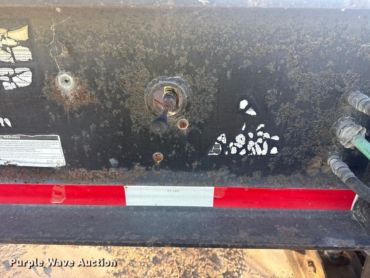 image for item DQ4178 2004 Witzco Challenger RG-35 drop deck equipment trailer