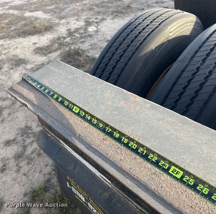 image for item DQ4178 2004 Witzco Challenger RG-35 drop deck equipment trailer