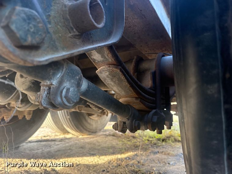 image for item DQ4178 2004 Witzco Challenger RG-35 drop deck equipment trailer