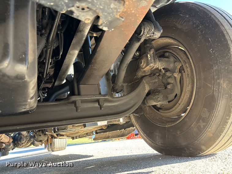 image for item DT0007 2016 Freightliner Cascadia semi truck