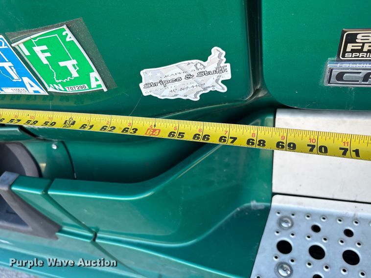 image for item DT0007 2016 Freightliner Cascadia semi truck