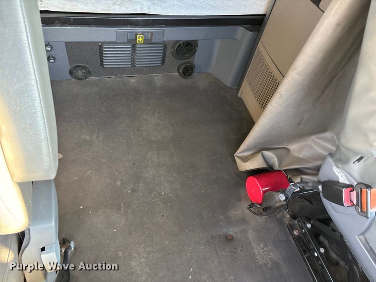 image for item DT0007 2016 Freightliner Cascadia semi truck