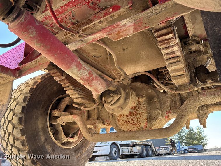 image for item DT0008 2004 Phoenix PM201 ready mix truck