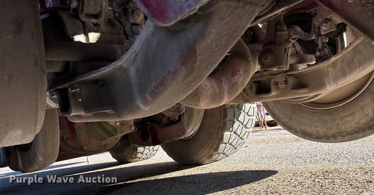 image for item DT0008 2004 Phoenix PM201 ready mix truck