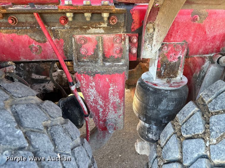 image for item DT0008 2004 Phoenix PM201 ready mix truck