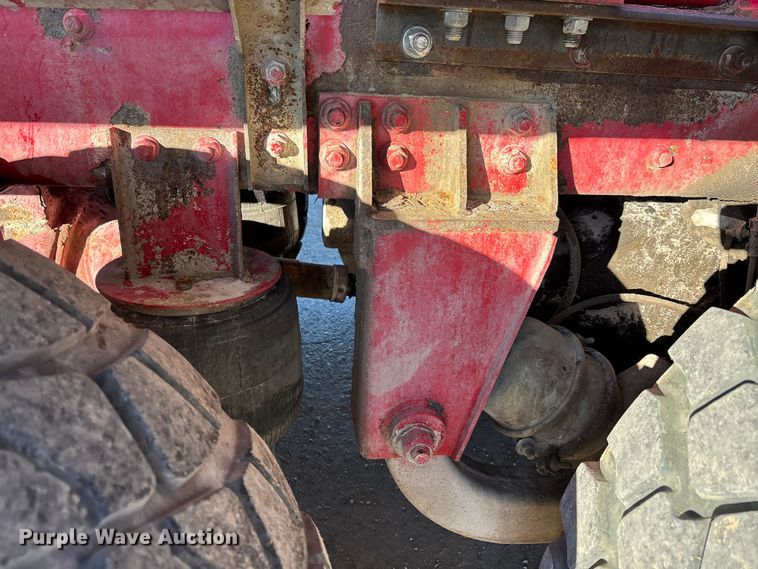 image for item DT0008 2004 Phoenix PM201 ready mix truck