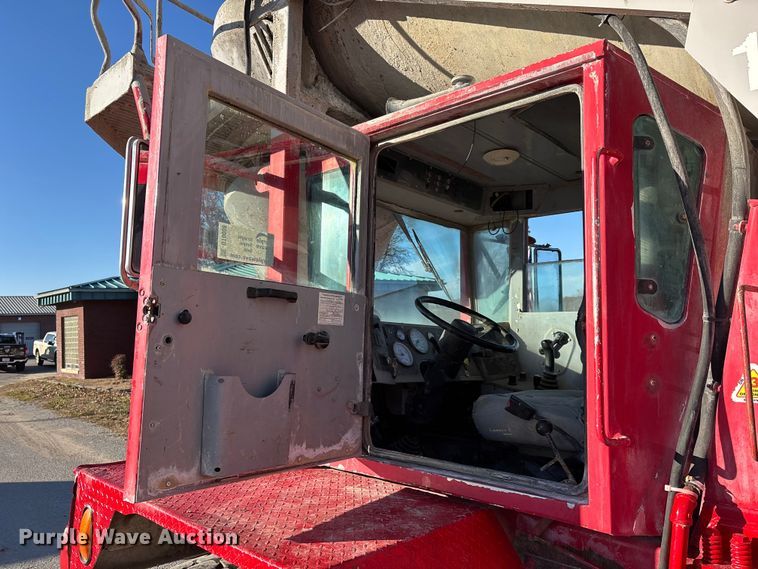 image for item DT0008 2004 Phoenix PM201 ready mix truck