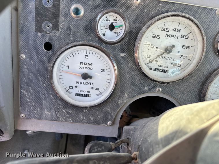 image for item DT0008 2004 Phoenix PM201 ready mix truck