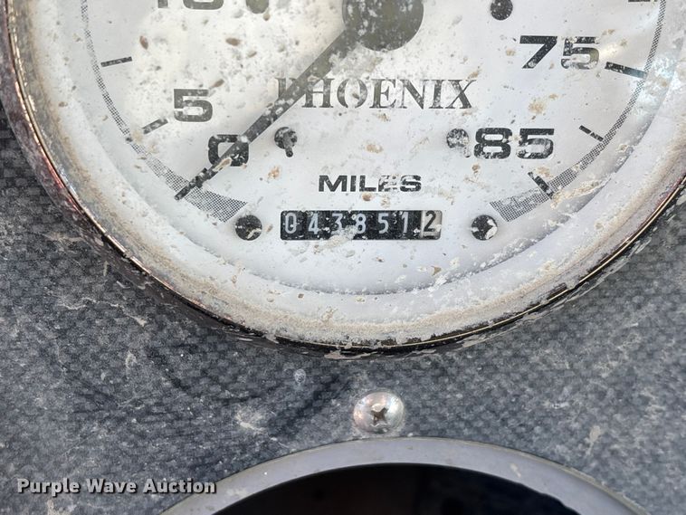 image for item DT0008 2004 Phoenix PM201 ready mix truck