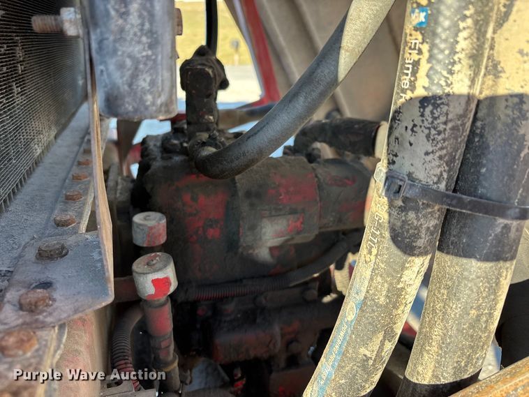 image for item DT0008 2004 Phoenix PM201 ready mix truck