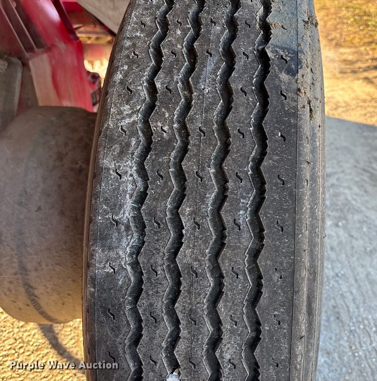 image for item DT0008 2004 Phoenix PM201 ready mix truck