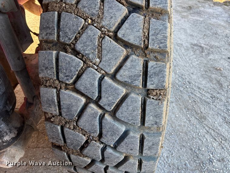 image for item DT0008 2004 Phoenix PM201 ready mix truck