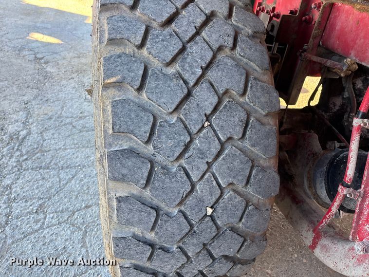 image for item DT0008 2004 Phoenix PM201 ready mix truck